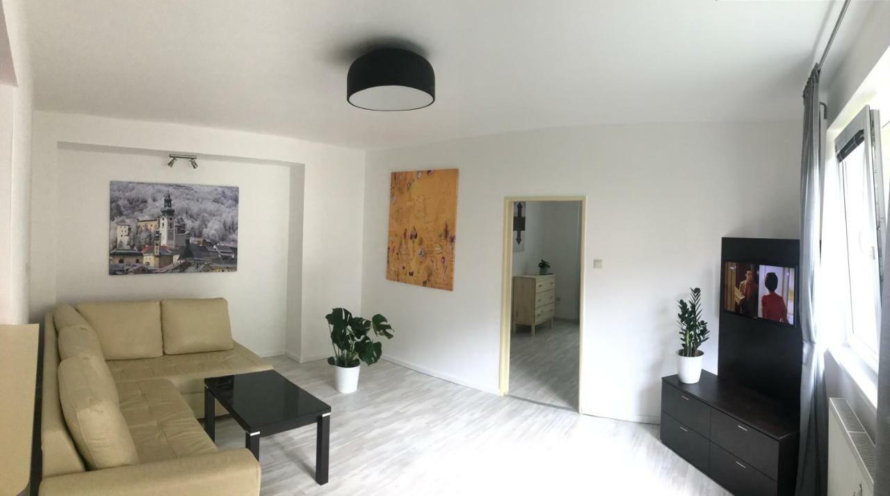 Apartman Hodrusa-Hamre ภายนอก รูปภาพ