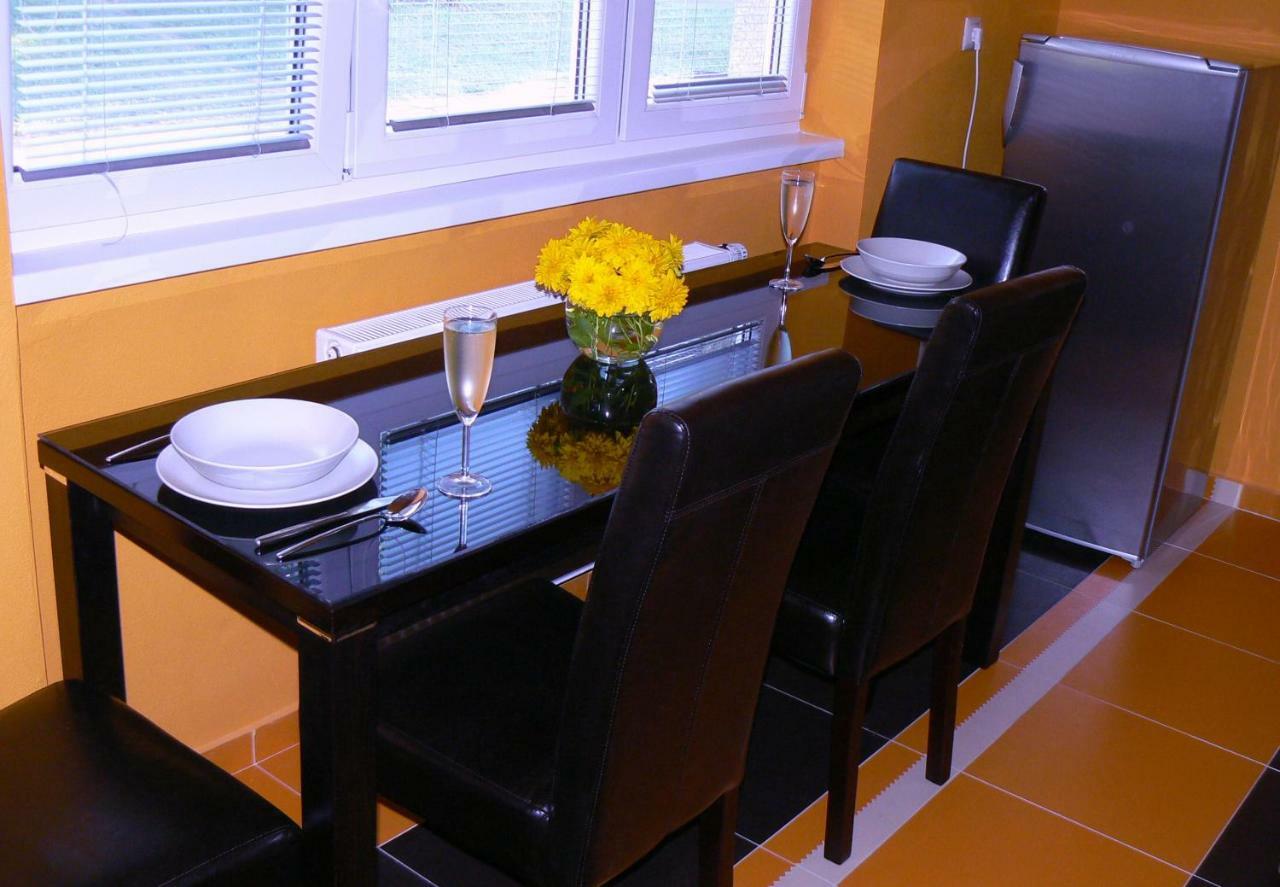 Apartman Hodrusa-Hamre ภายนอก รูปภาพ
